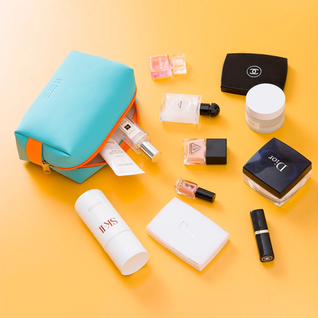 дорожная женская сумка-косметичка