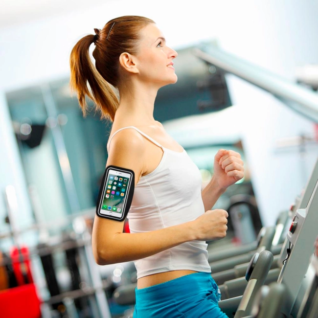 чохол для телефона на руку