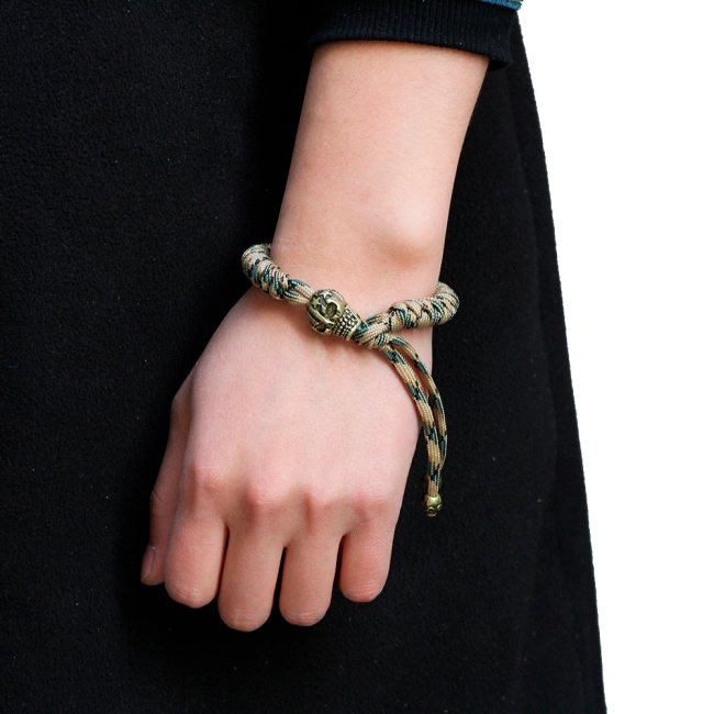 паракордовий браслет з черепом