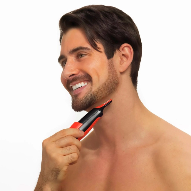 триммер з насадками для вусів та стрижки