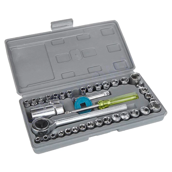 набор инструментов в чемоданчике