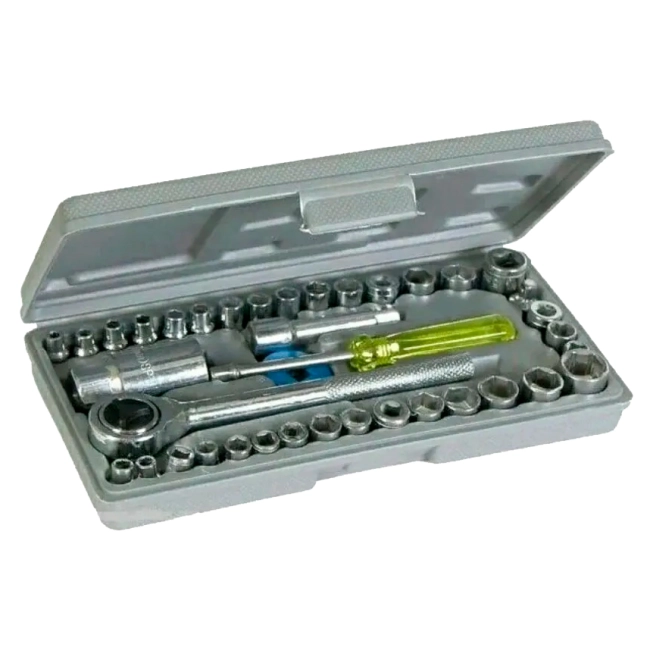 набор инструментов с ключом трещоткой