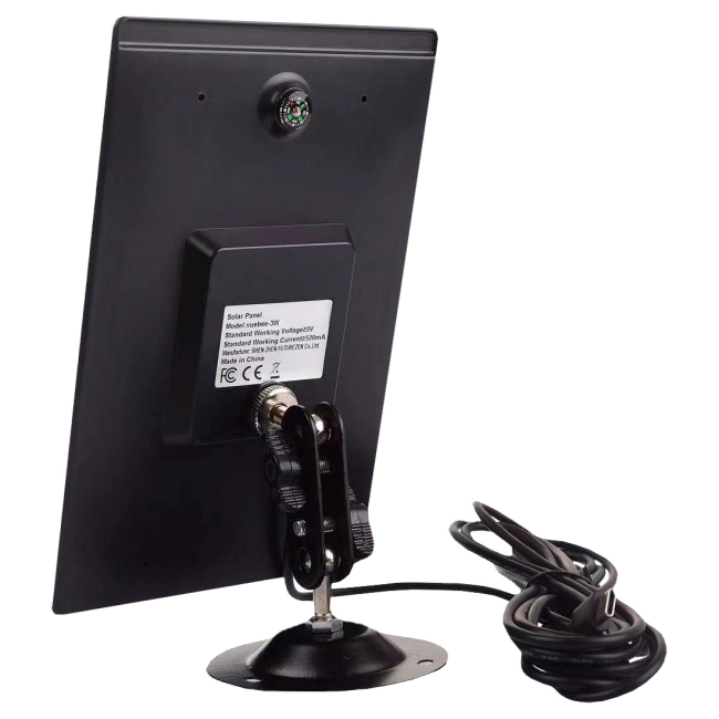 сонячна батарея на стійці