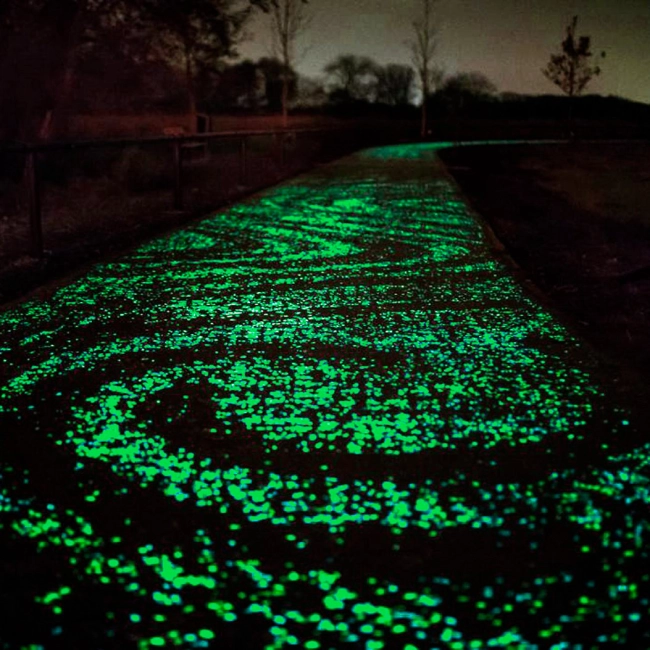 светящаяся галька для сада