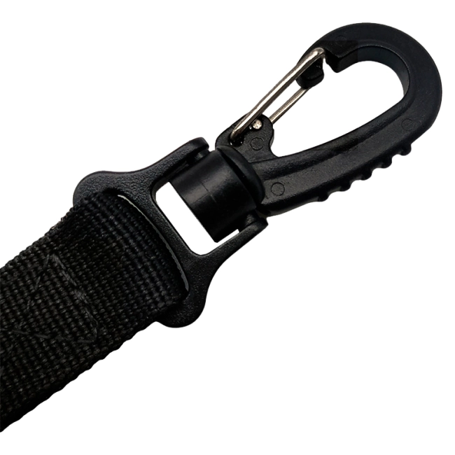 тактичний годинник на карабіні