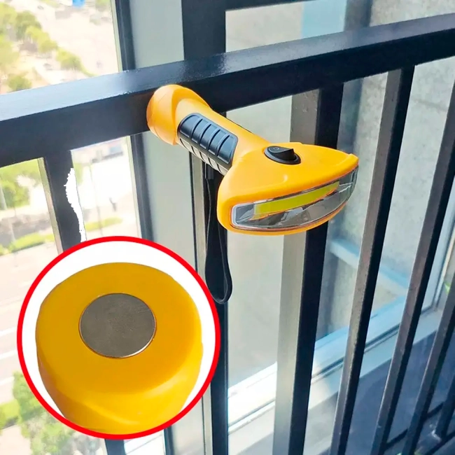 ручний ліхтар з магнітом