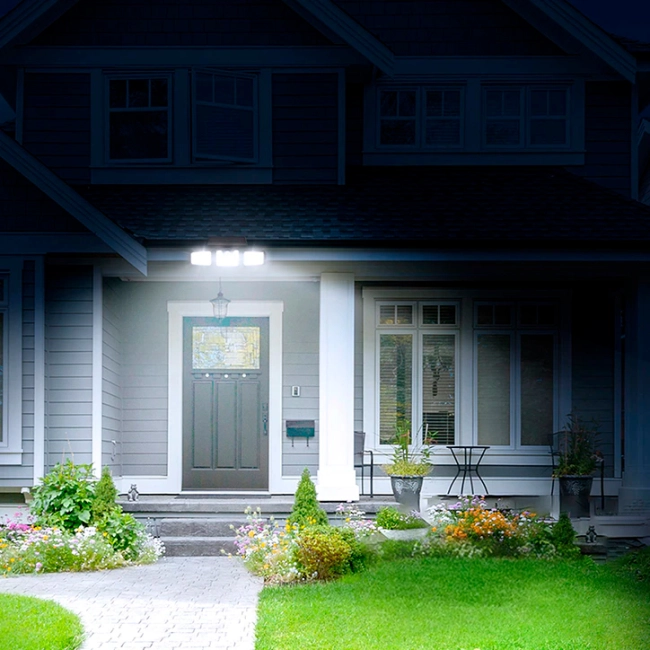 світильник із сонячною зарядкою та датчиком руху