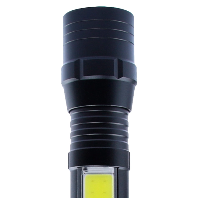 led ліхтарик з фокусуванням променя