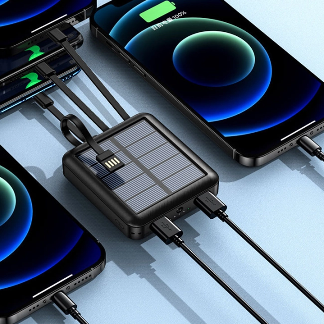power bank с кабелями с солнечной батареей