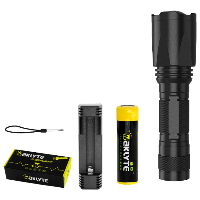 фонарик с выдвижной линзой