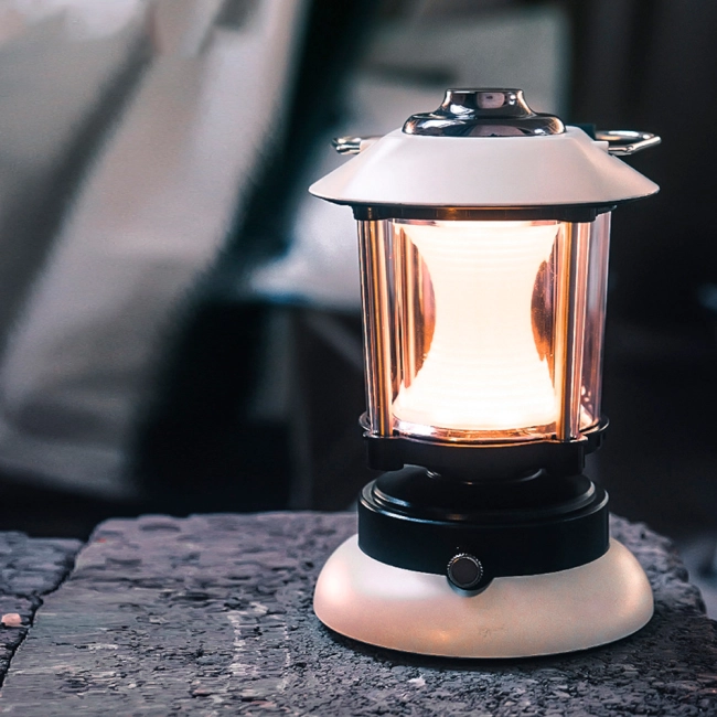 переносная лампа фонарь