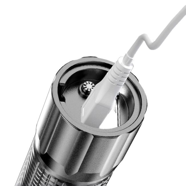 ліхтарик з акумулятором для зарядки телефону