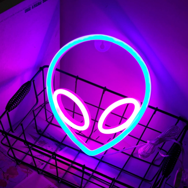 неоновий світильник інопланетянин