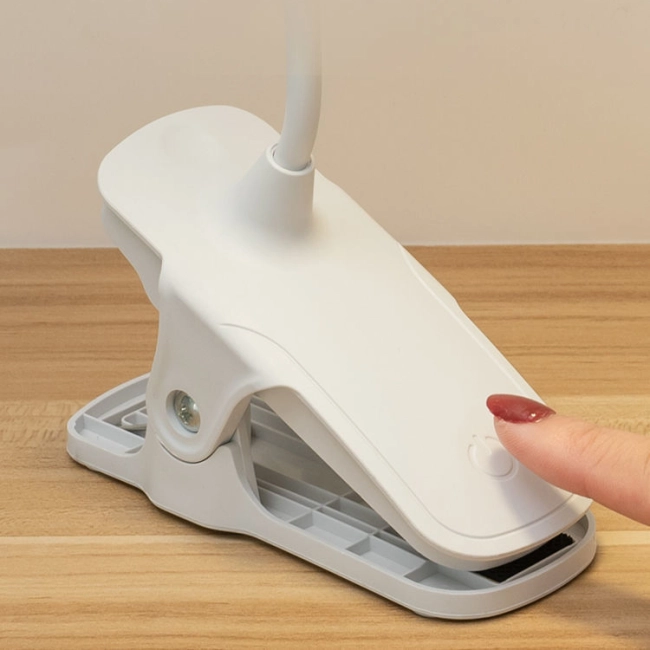 лампа с креплением на прищепке