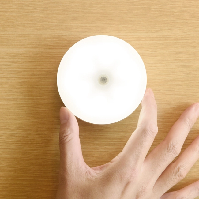 светильник аккумуляторный настенный с датчиком движения