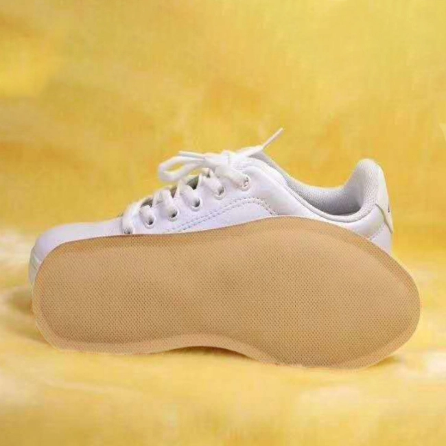 химические стельки с подогревом для ног