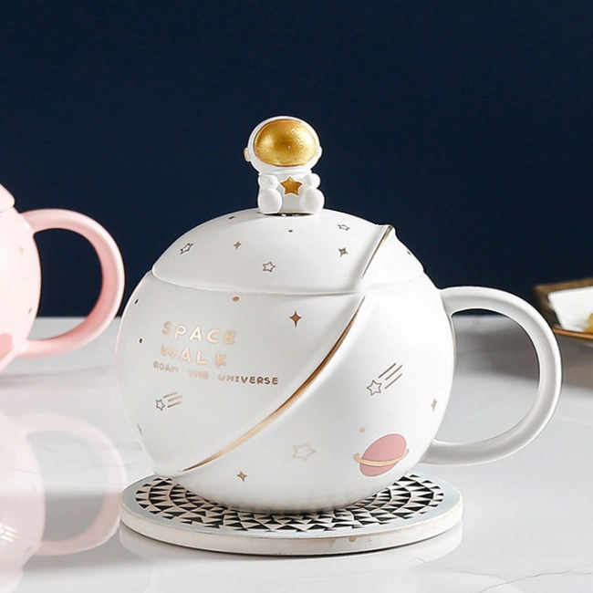 чашка с электрическим подогревателем