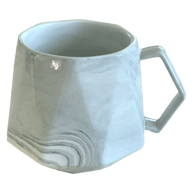 чашка с электрическим подогревателем