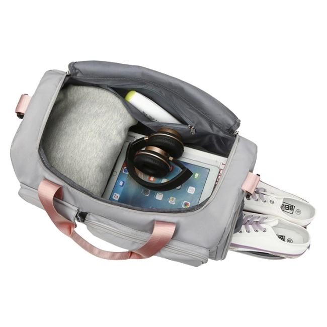 спортивная женская сумка с отделом для обуви