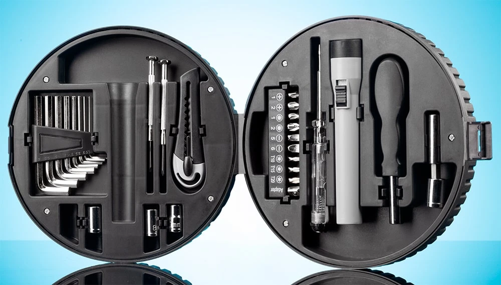 Подарочный набор инструментов в кейсе колесе