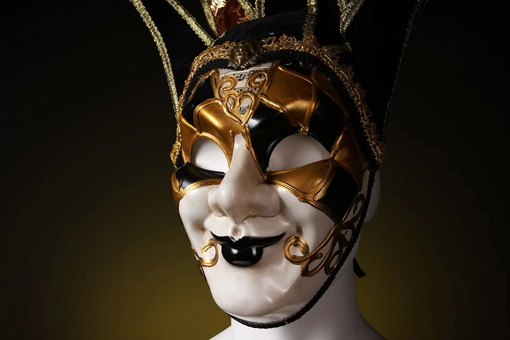 Маска венецианского джокера