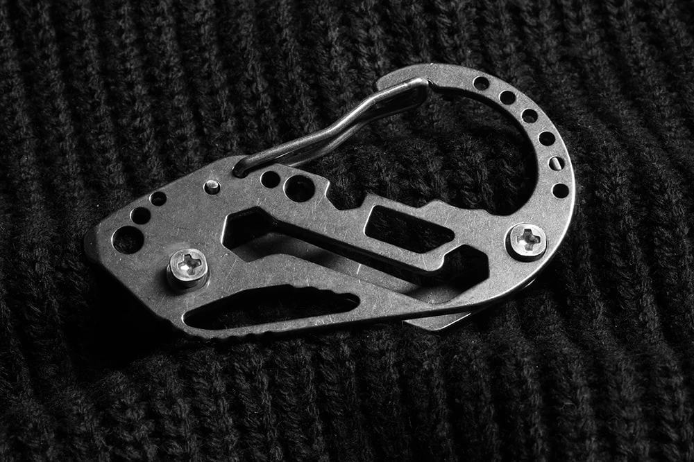 Багатофункціональний карабін ключниця