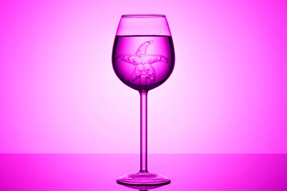 Бокал с морской звездой