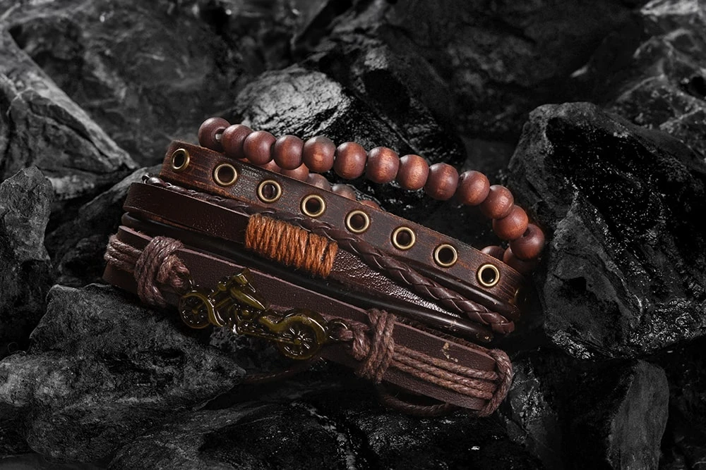 Набір подарунковий чоловічий годинник з браслетами на руку