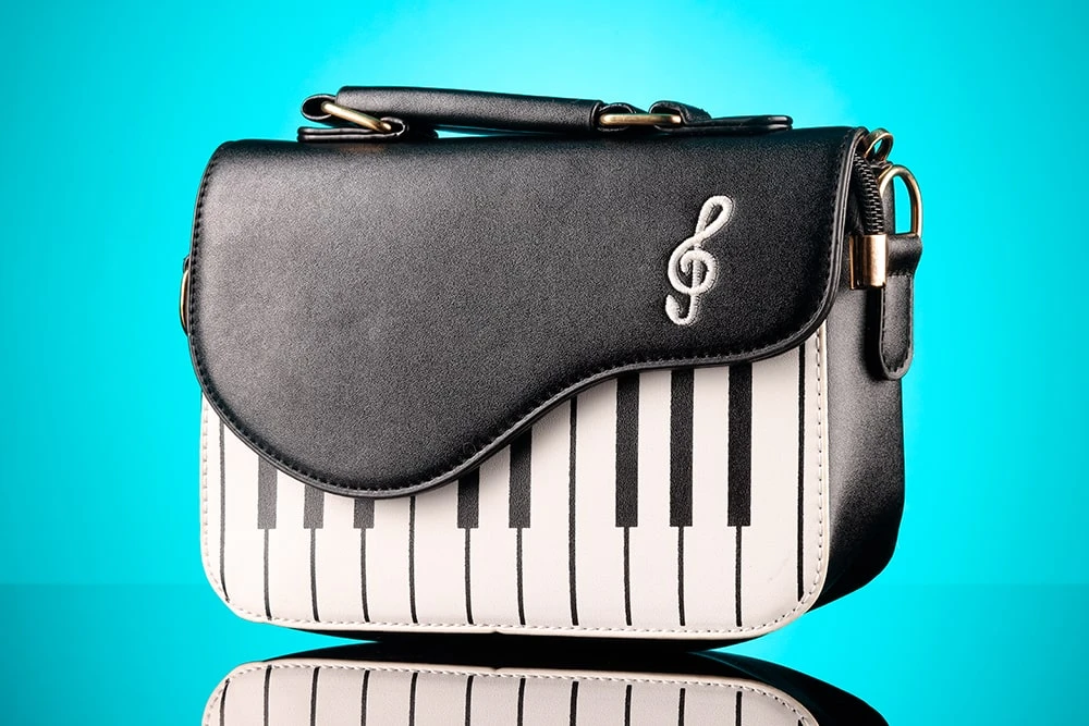Женская сумка в виде пианино