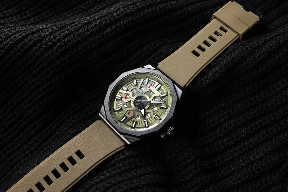 Тактичний наручний годинник з ремінцем