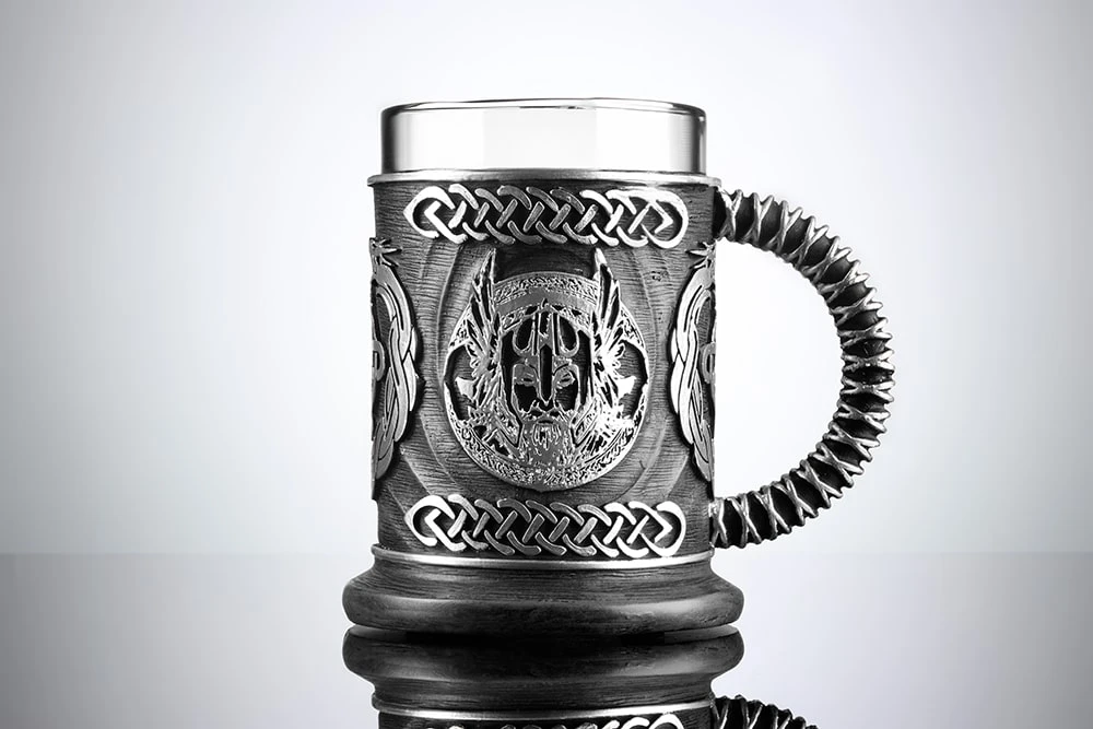 Кухоль Бог Одін