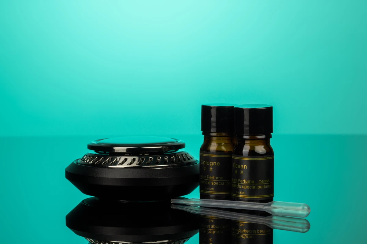 Умный автомобильный аромадиффузор на солнечной панели