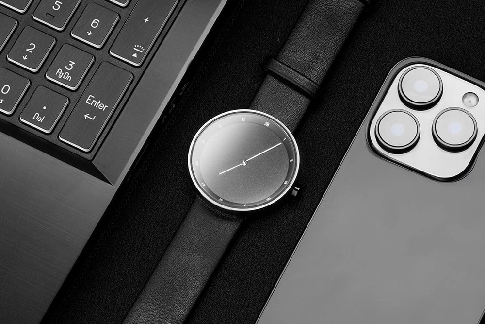 Годинник кварцовий чоловічий з ремінцем на руку