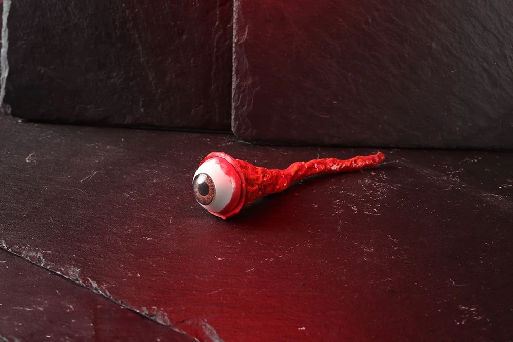 Муляж вырванный глаз