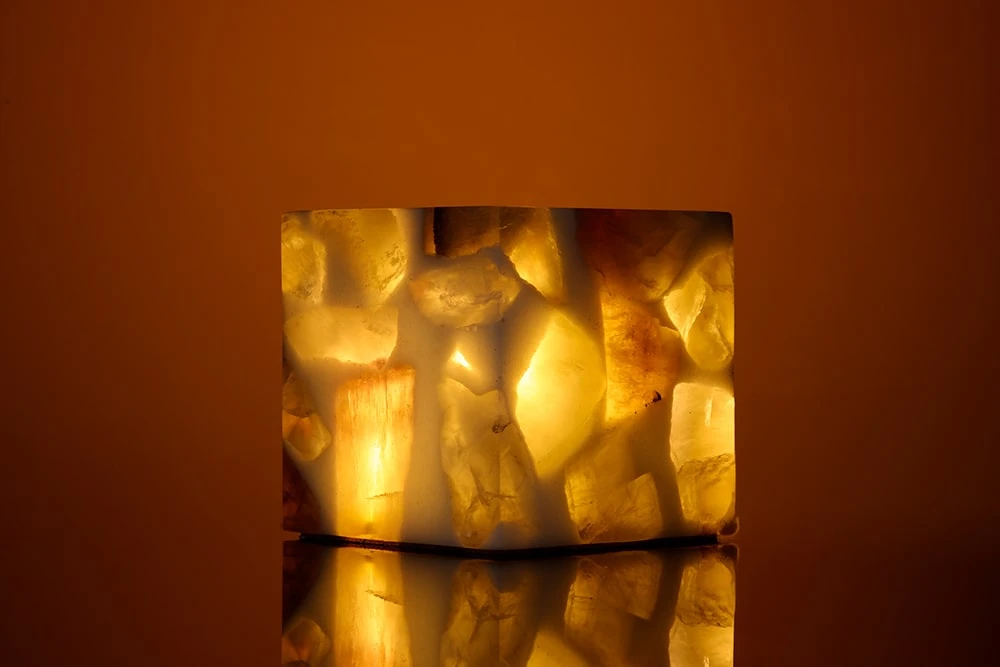 Настільний світильник з кристалами