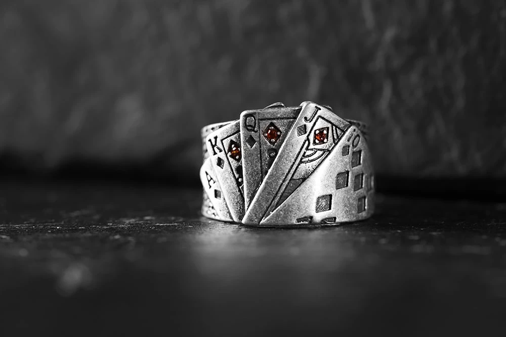 Кольцо игральные карты