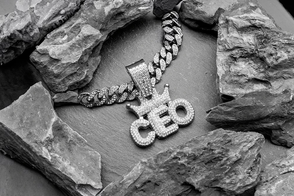 Подвеска CEO на шею