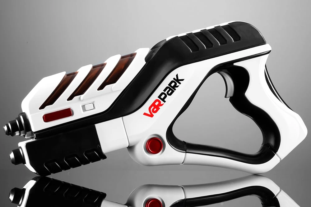 Пистолет для игры на телефоне