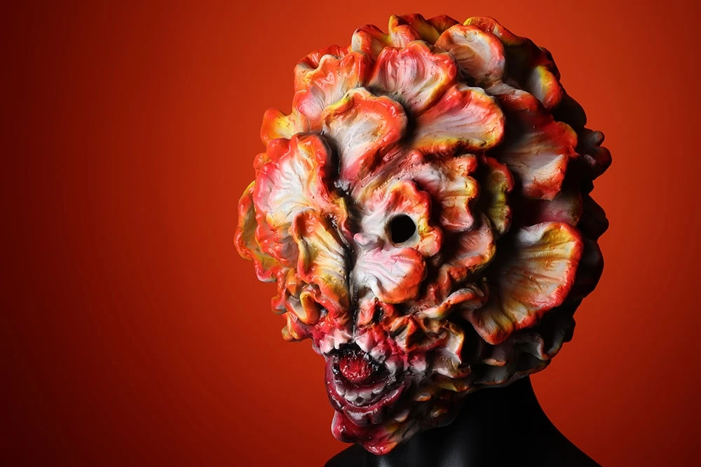 Маска Щелкун із гри Останні з нас