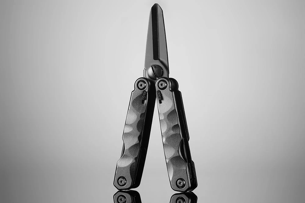 Багатофункціональні туристичні ножиці