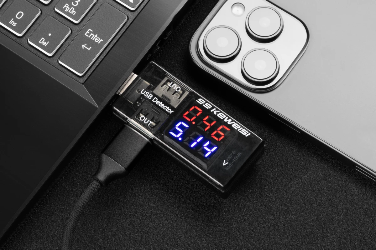 USB-тестер струму і напруги