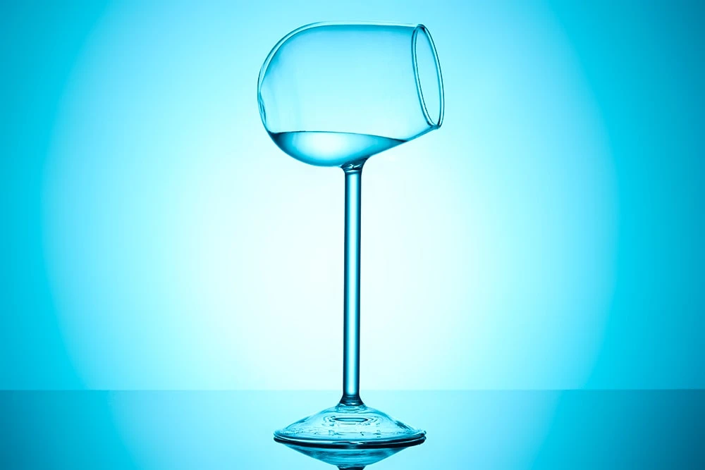 Нахилений келих для напоїв (80 мл)