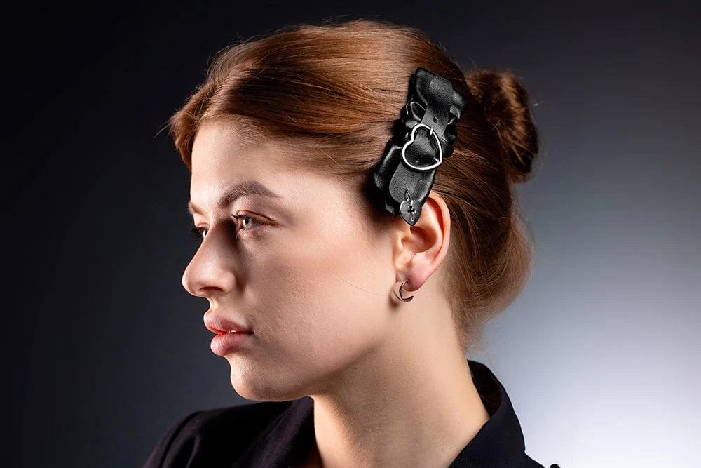 Женская заколка на волосы