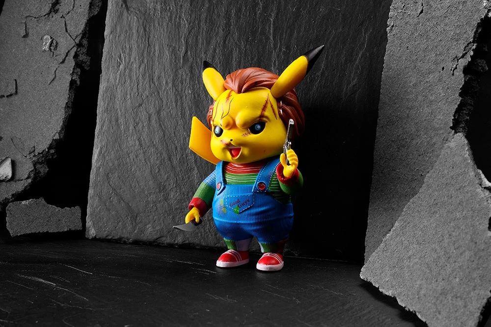 Фігурка з Пікачу в образі ляльки Чакі