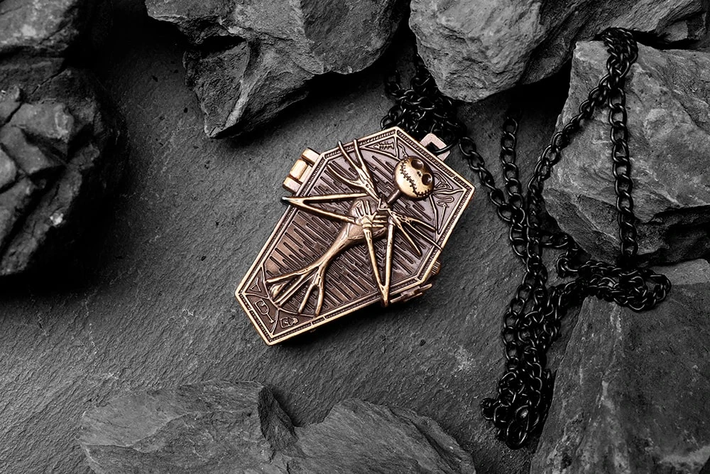 Часы с крышкой на цепочке Джек Скеллингтон