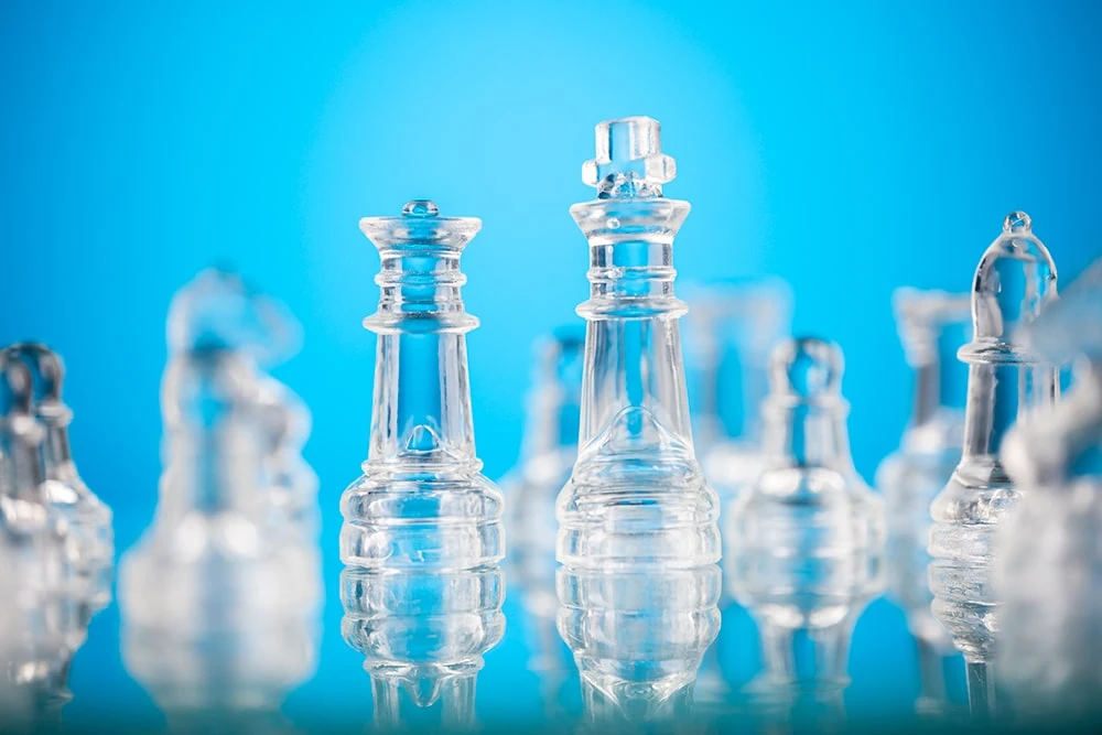 Прозорі шахи зі скла