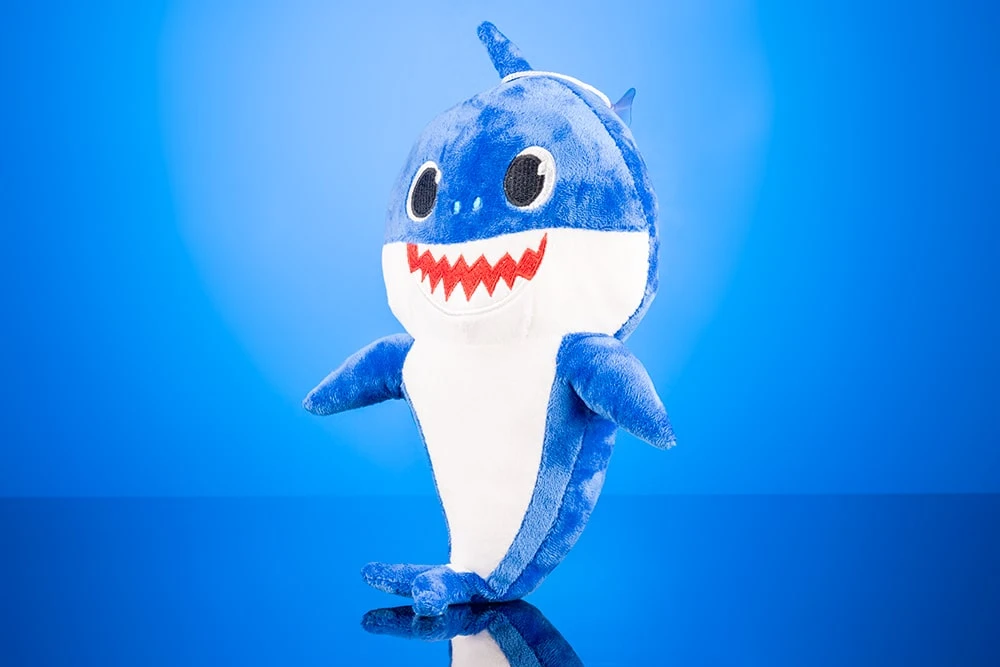 Интерактивная игрушка акула Baby Shark