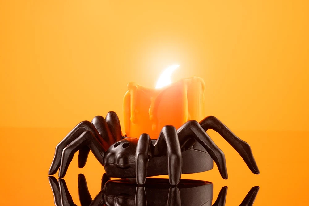 Ночник-паук для Хэллоуина