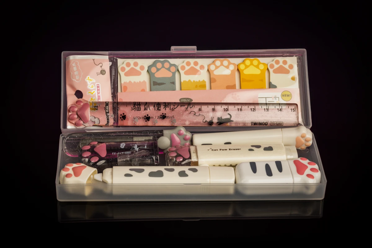 Школьные канцелярские принадлежности Кошачья лапка