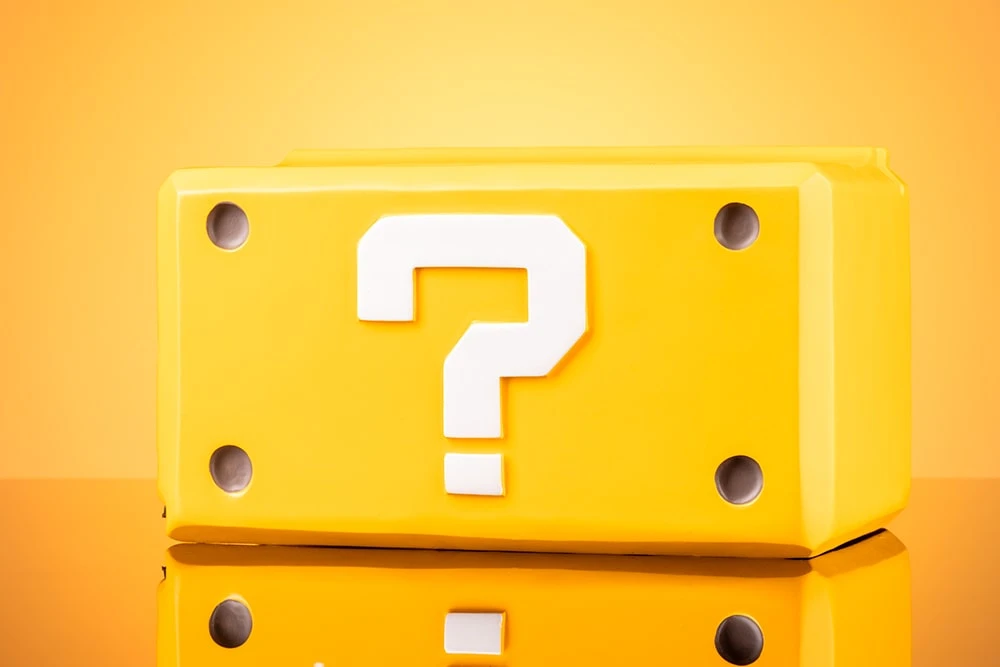 Диспенсер для салфеток с держателем для телефона из Супер Марио